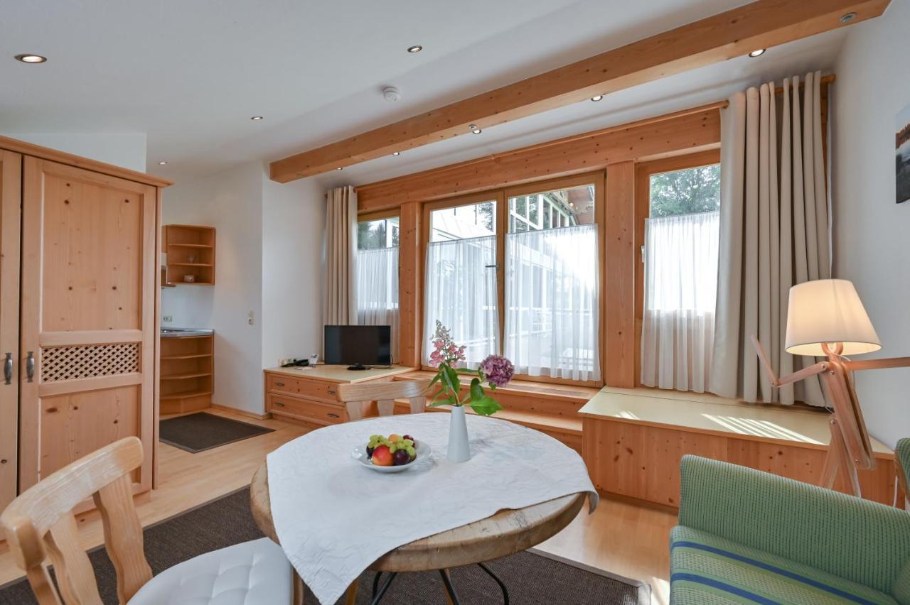Landhaus Grobert Seeg Bagian luar foto