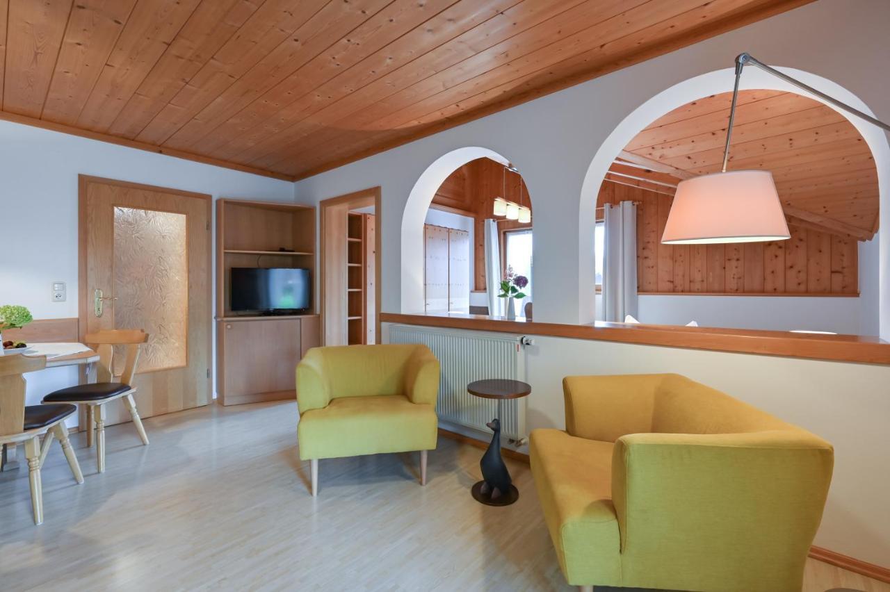 Landhaus Grobert Seeg Bagian luar foto