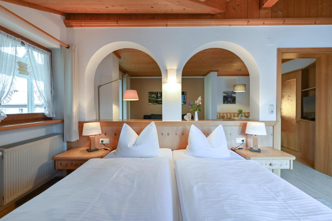 Landhaus Grobert Seeg Bagian luar foto