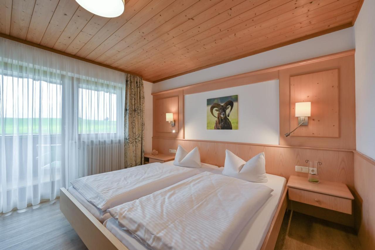 Landhaus Grobert Seeg Bagian luar foto