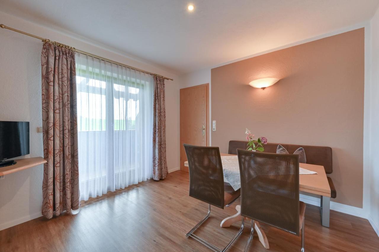 Landhaus Grobert Seeg Bagian luar foto
